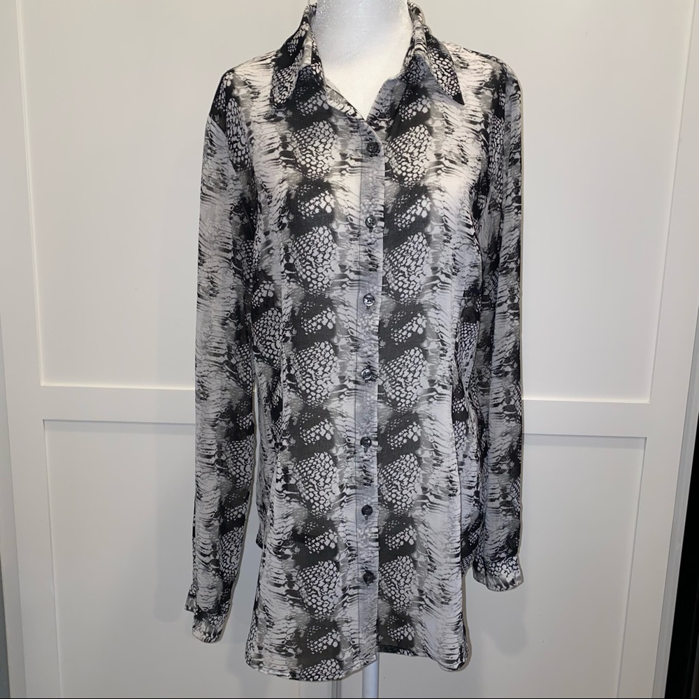 CABi #988 BLACK WHITE SNAKESKIN Button Up Long Sleeve Blouse M - Picture 3 of 13